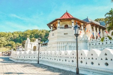 Temple of the Tooth Relic, Kandy